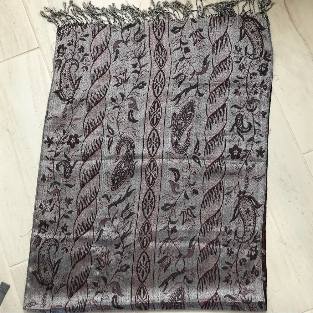 Reversible paisley print scarf grey burgundy